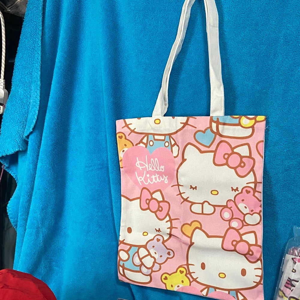 Hello Kitty Fun Bundle - image 4